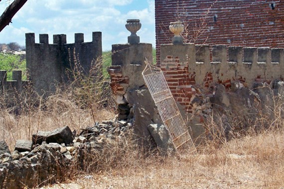 Castelo-engady-caico