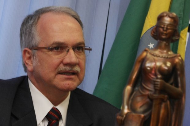 Dilma indica Luiz Edson Fachin como novo ministro do STF