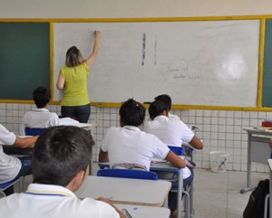 MEC quer implantar sistema integral de aulas em 16 escolas públicas do RN
