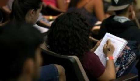Podem se inscrever estudantes que fizeram o Enem e não tiraram 0 