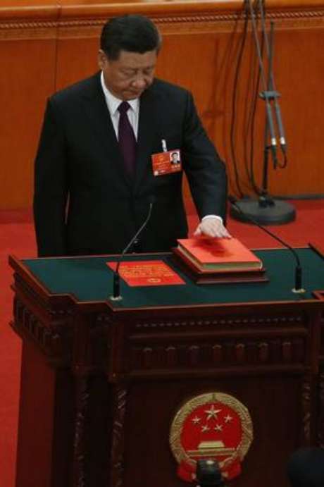 Xi Jinping é eleito para um novo mandato na China