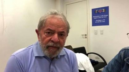 LÃ­der do PT desafia juÃ­za e diz que comissÃ£o farÃ¡ visita a Lula na terÃ§a-feira