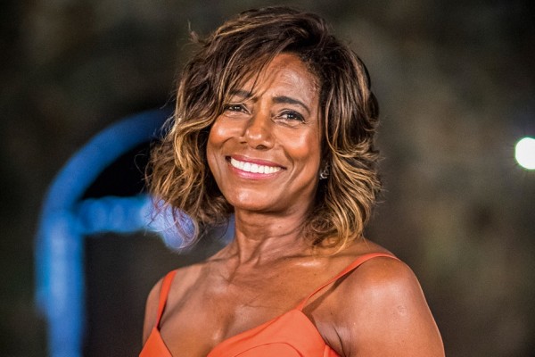 87061930-retrospectiva-2017-gloria-maria-e-sergio-chapelin-gravam-a-retrospectiva-2017.